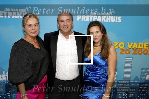 Zaandam 30 oktober 2022
Premiere zo vader zo zoon van Jon v Eerd in het zaantheater. Nienke v Manen met haar ouders