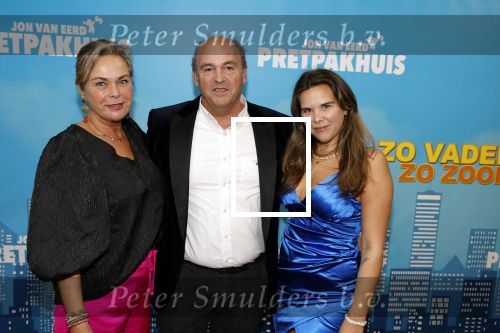 Zaandam 30 oktober 2022
Premiere zo vader zo zoon van Jon v Eerd in het zaantheater. Nienke v Manen met haar ouders