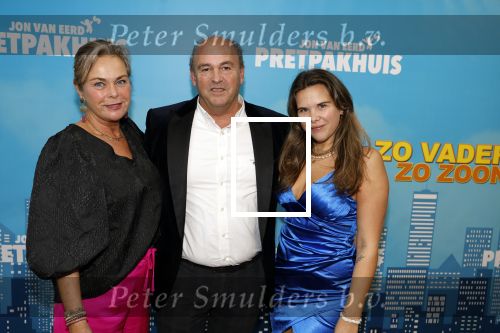 Zaandam 30 oktober 2022
Premiere zo vader zo zoon van Jon v Eerd in het zaantheater. Nienke v Manen met haar ouders