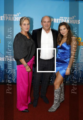 Zaandam 30 oktober 2022
Premiere zo vader zo zoon van Jon v Eerd in het zaantheater. Nienke v Manen met haar ouders