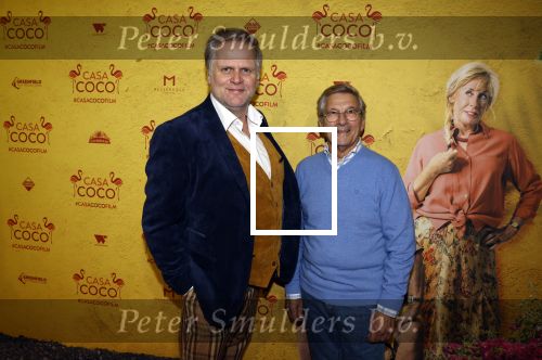 Rotterdam 7 november 2022
Premiere Casa Coco met oa Gerard Cox Joke Bruijs Loes Luca Katja Schuurman Frederique Spigt Bruni Heinke Oscar Aerts Chris Tates Richard Groenendijk en Pamela Teves. Patrick Stoof met schoonvader