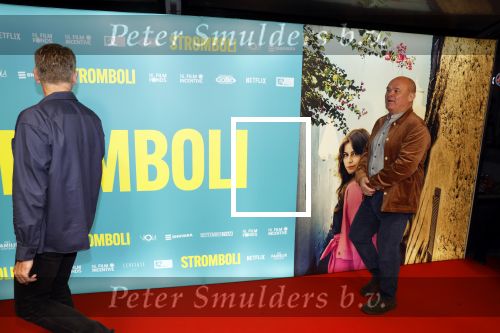 Amsterdam 31 oktober 2022
Premiere Stromboli in Tuschinski.
Paul de Leeuw kwam met partner Stefan Nugter