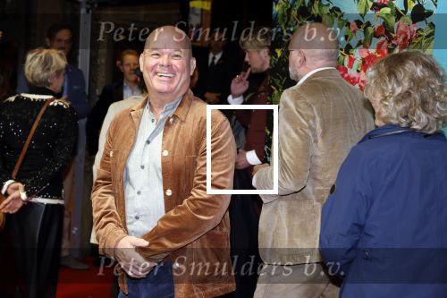 Amsterdam 31 oktober 2022
Premiere Stromboli in Tuschinski.
Paul de Leeuw kwam met partner Stefan Nugter