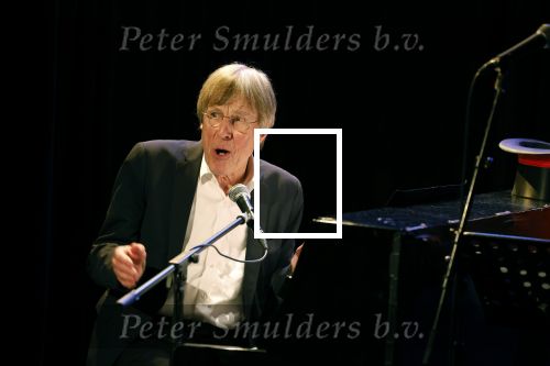 Amsterdam 17 november 2022
In theater Betty Asfalt viert Annemarie Oster haar 80e verjaardag . Pieter Nieuwint