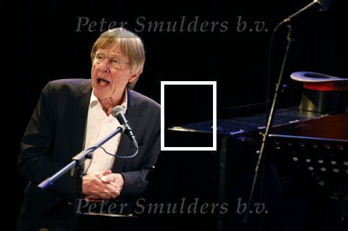 Amsterdam 17 november 2022
In theater Betty Asfalt viert Annemarie Oster haar 80e verjaardag . Pieter Nieuwint