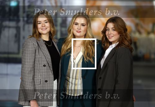 Amsterdam 4 november 2022
Fotomoment met koninklijke familie in de nieuwe kerk waar op dit moment een expositie is van Prinses Juliana.
Aanwezig Koning Willem Alexander Koningin Maxima Prinses Amalia Prinses Ariane en Prinses Alexia.