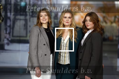 Amsterdam 4 november 2022
Fotomoment met koninklijke familie in de nieuwe kerk waar op dit moment een expositie is van Prinses Juliana.
Aanwezig Koning Willem Alexander Koningin Maxima Prinses Amalia Prinses Ariane en Prinses Alexia.