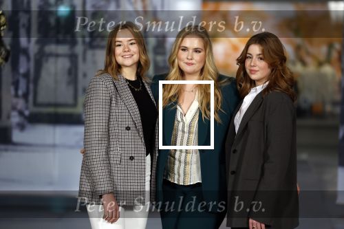 Amsterdam 4 november 2022
Fotomoment met koninklijke familie in de nieuwe kerk waar op dit moment een expositie is van Prinses Juliana.
Aanwezig Koning Willem Alexander Koningin Maxima Prinses Amalia Prinses Ariane en Prinses Alexia.