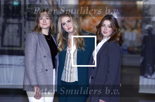 Amsterdam 4 november 2022
Fotomoment met koninklijke familie in de nieuwe kerk waar op dit moment een expositie is van Prinses Juliana.
Aanwezig Koning Willem Alexander Koningin Maxima Prinses Amalia Prinses Ariane en Prinses Alexia.