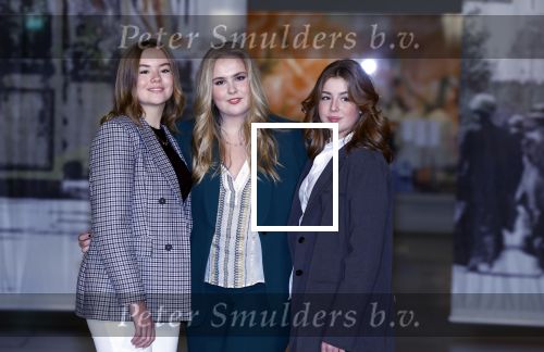 Amsterdam 4 november 2022
Fotomoment met koninklijke familie in de nieuwe kerk waar op dit moment een expositie is van Prinses Juliana.
Aanwezig Koning Willem Alexander Koningin Maxima Prinses Amalia Prinses Ariane en Prinses Alexia.
