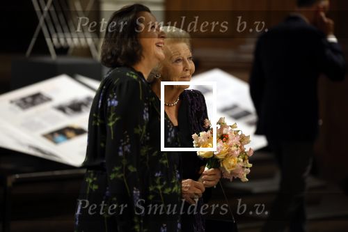 Amsterdam 13 oktober 2022
Prinses Beatrix opent de expositie van haar moeder prinses Juliana in de nieuwe kerk in Amsterdam.