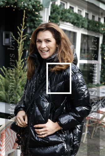 Amsterdam 9 november 2022
Presentatie kledinglijn  Iris Zeilstra bij restaurant de Luwte. Quinty Trustfull kwam met dochter Moise Trustfull