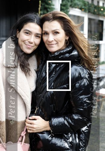 Amsterdam 9 november 2022
Presentatie kledinglijn  Iris Zeilstra bij restaurant de Luwte. Quinty Trustfull kwam met dochter Moise Trustfull