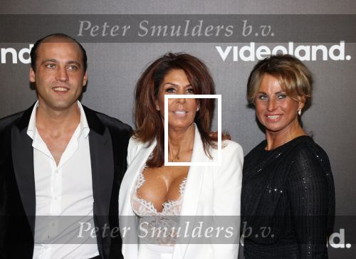 Amsterdam, 19 Oktober 2022
Premiere documentaire Andre Hazes bij Videoland in het Tuschinski theater
Rachel Hazes met Jacqueline Laats -ex vrouw Rene v d Gijp en haar zoon Sanny v d Gijp