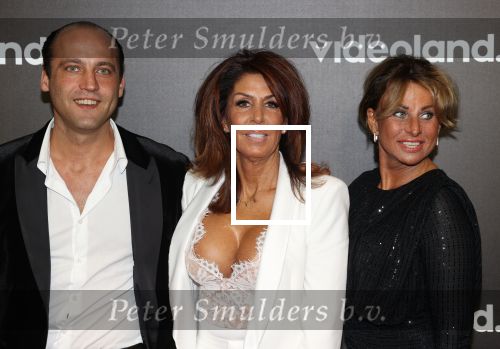 Amsterdam, 19 Oktober 2022
Premiere documentaire Andre Hazes bij Videoland in het Tuschinski theater
Rachel Hazes met Jacqueline Laats -ex vrouw Rene v d Gijp en haar zoon Sanny v d Gijp