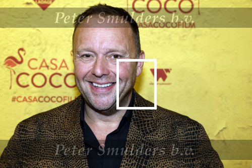 Rotterdam 7 november 2022
Premiere Casa Coco met oa Gerard Cox Joke Bruijs Loes Luca Katja Schuurman Frederique Spigt Bruni Heinke Oscar Aerts Chris Tates Richard Groenendijk en Pamela Teves. Richard Groenendijk met partner