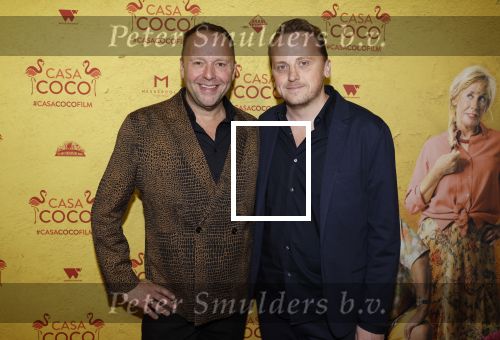 Rotterdam 7 november 2022
Premiere Casa Coco met oa Gerard Cox Joke Bruijs Loes Luca Katja Schuurman Frederique Spigt Bruni Heinke Oscar Aerts Chris Tates Richard Groenendijk en Pamela Teves. Richard Groenendijk met partner
