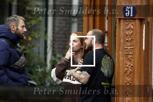 Amsterdam 17 november 2022
Roxeanne Hazes gaat naar de kapper in de Jordaan en haar vriend Erik Zwennes komt haar ophalen .