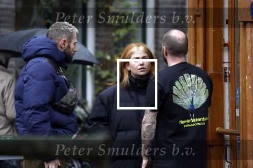 Amsterdam 17 november 2022
Roxeanne Hazes gaat naar de kapper in de Jordaan en haar vriend Erik Zwennes komt haar ophalen .
