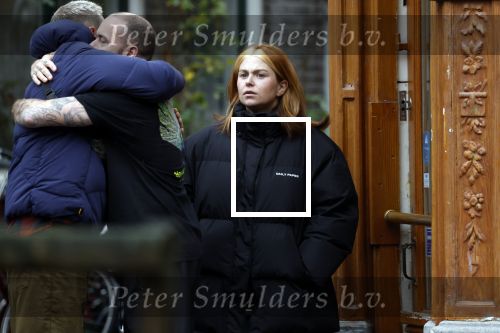 Amsterdam 17 november 2022
Roxeanne Hazes gaat naar de kapper in de Jordaan en haar vriend Erik Zwennes komt haar ophalen .