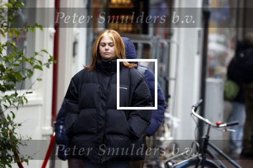 Amsterdam 17 november 2022
Roxeanne Hazes gaat naar de kapper in de Jordaan en haar vriend Erik Zwennes komt haar ophalen .