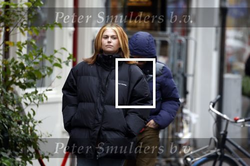 Amsterdam 17 november 2022
Roxeanne Hazes gaat naar de kapper in de Jordaan en haar vriend Erik Zwennes komt haar ophalen .