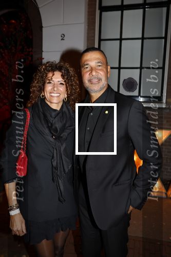 Amsterdam 10 november 2022
10 jarig bestaan van Izakaya.
Ruud Gullit met zijn vriendin Karin de Rooij en haar zoon Nigel