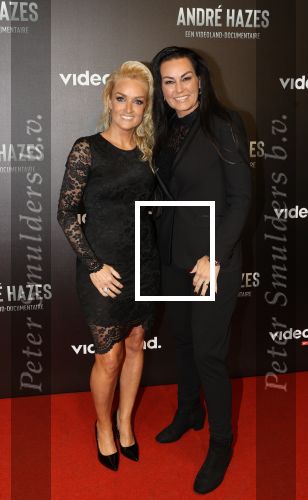 Amsterdam, 19 Oktober 2022
Premiere documentaire Andre Hazes bij Videoland in het Tuschinski theater
Samantha Steenwijk met haar vrouw Daisy Steenwijk-Verschelden