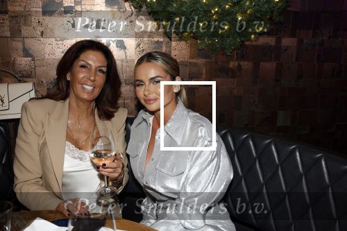 Amsterdam 5 november 2022
Premiere Hans Klok bij the Harbour Club in Amsterdam. Sarah v Soelen en Rachel Hazes