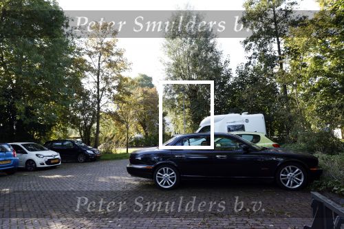 Zuiderwoude 12 oktober 2022
Zowel de auto van Thijs Romer als van Igone de Jong staan voor hun huis
