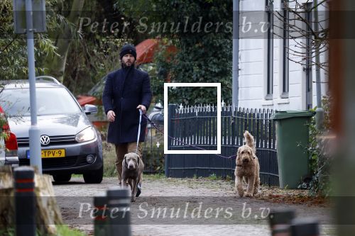Zuiderwoude 18 november 2022
Thijs Romer laat zijn honden uit .