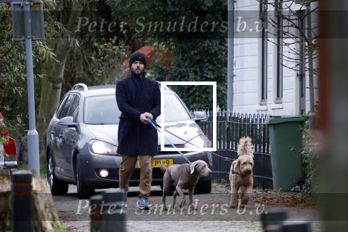 Zuiderwoude 18 november 2022
Thijs Romer laat zijn honden uit .