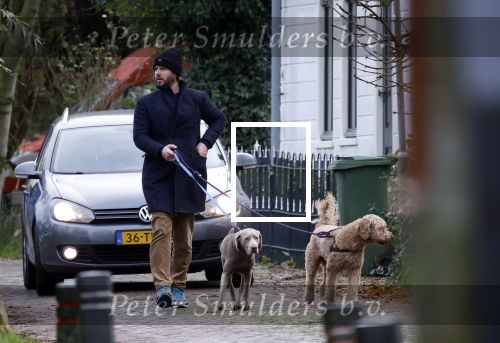 Zuiderwoude 18 november 2022
Thijs Romer laat zijn honden uit .
