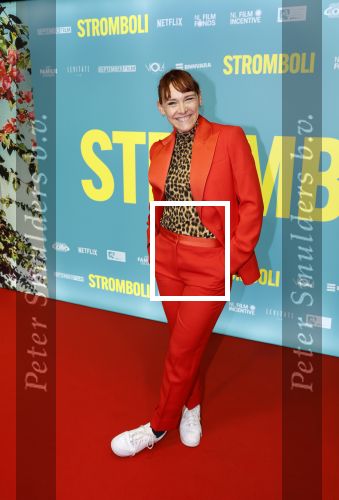 Amsterdam 31 oktober 2022
Premiere Stromboli in Tuschinski.
Wende Snijders met partner