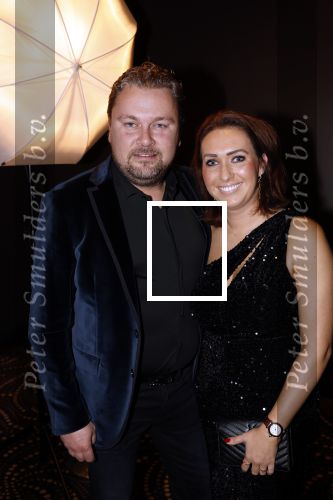 Amsterdam 27 oktober 2022
JFK Greatest man 2022 Gala in het Holland Casino.
Winnaar is Barry Hay. Wesly Bronkhorst met zijn vriendin Raquel
