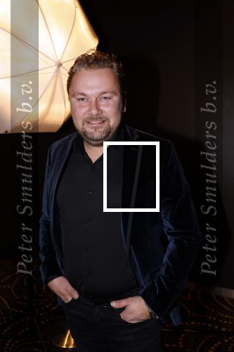 Amsterdam 27 oktober 2022
JFK Greatest man 2022 Gala in het Holland Casino.
Winnaar is Barry Hay. Wesly Bronkhorst met zijn vriendin Raquel