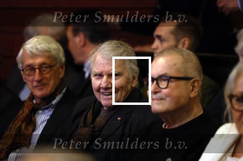 Amsterdam 17 november 2022
In theater Betty Asfalt viert Annemarie Oster haar 80e verjaardag . Willem Nijholt kwam met zijn partner Ben Swibben