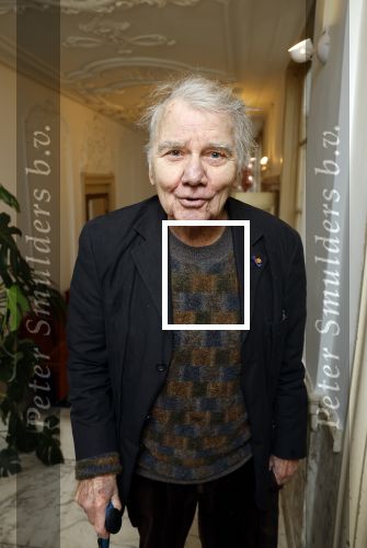 Amsterdam 17 november 2022
In theater Betty Asfalt viert Annemarie Oster haar 80e verjaardag . Willem Nijholt kwam met zijn partner Ben Swibben