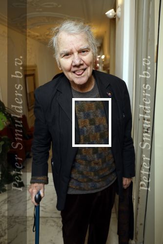 Amsterdam 17 november 2022
In theater Betty Asfalt viert Annemarie Oster haar 80e verjaardag . Willem Nijholt kwam met zijn partner Ben Swibben