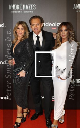 Amsterdam, 19 Oktober 2022
Premiere documentaire Andre Hazes bij Videoland in het Tuschinski theater
Yvonne v Hout Christian Looman met Yvonne Dubbelboer en Sheila Bergeik