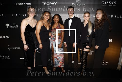 Amsterdam 30 oktober 2023
Life after Football gala LAF in grand Hotel Krasnapolsky. Ashleigh Weerden kwam met vriendin Dilay Akbulut en familie