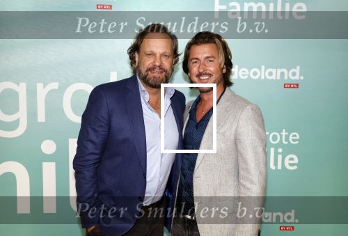 Amsterdam 10 oktober 2023
Premiere een grote familie in Tuschinski . Vidoeland gaat het uitzenden. carlo Boszhard en Herald