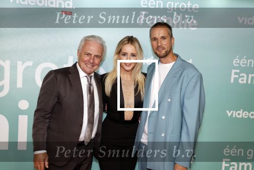Amsterdam 10 oktober 2023
Premiere een grote familie in Tuschinski . Vidoeland gaat het uitzenden. Chantal Janzen Huub Stapel en Lykele Muus