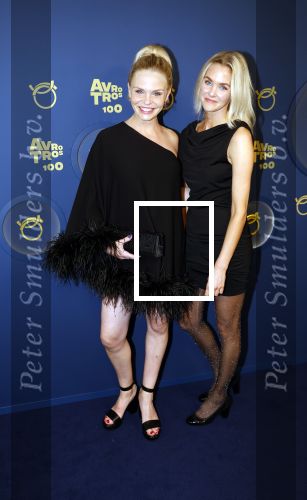 Amsterdam 12 oktober 2023
Televizierring 2023 in Carre .
Charlotte Nijs met zus