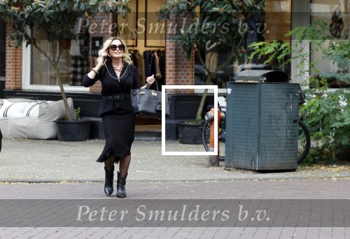 Amsterdam 11 oktober 2023
Connie Witteman met een vriendin op de cornelis schuytstraat.