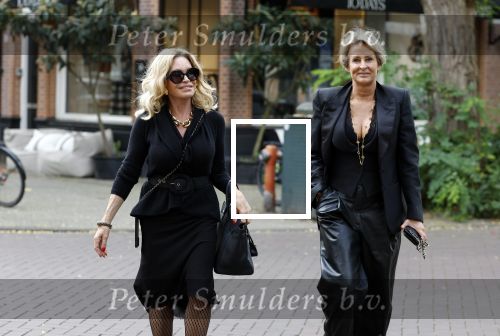 Amsterdam 11 oktober 2023
Connie Witteman met een vriendin op de cornelis schuytstraat.