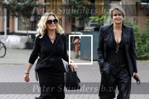 Amsterdam 11 oktober 2023
Connie Witteman met een vriendin op de cornelis schuytstraat.