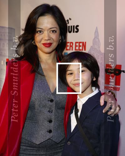 Gouda 16 oktober 2023
Premiere komedie over een bankoverval in Schouwburg Gouda. Cystine Carreon met zoon