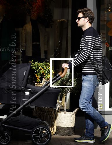 Abcoude 6 oktober 2023
Dexter v d Voorn achter de kinderwagen