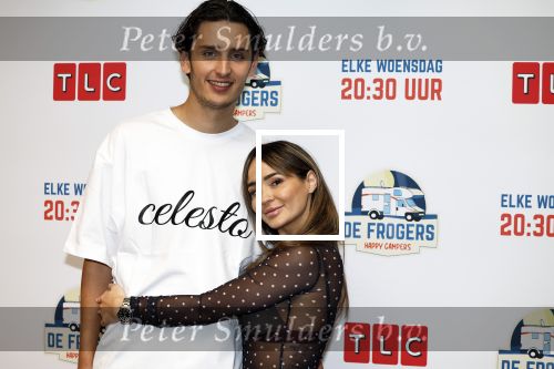 Amsterdam 31 oktober 2023
Danny Froger met partner Ann Dominique Wilten en dochter Fallon, Maxim Froger met partner Ruby van Wanrooij, Natasja Froger met partner Rene Froger, Didier Froger met partner Sammy Verheij en Natascha Froger met partner Matthijs met dochters tijdens de speciale Lunch Screening van De Frogers: Happy Campers van TLC bij Outside Inn te Amsterdam